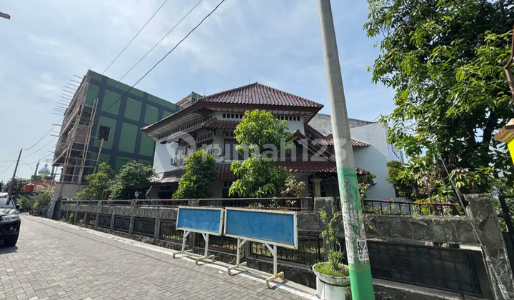 Rumah 2 Lt Posisi Hook Di Pinggir Jalan Raya Supriyadi Pedurungan Semarang 1