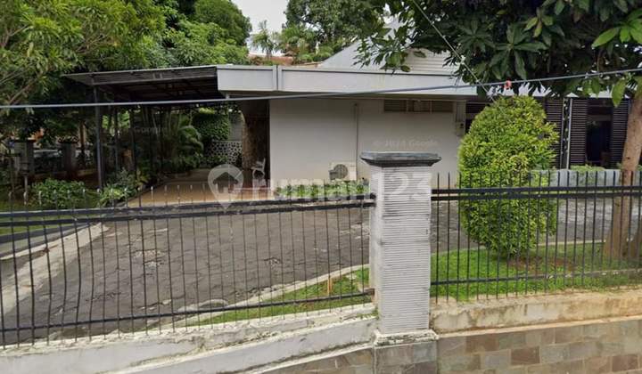 Rumah Full Furnished Di Jl. Kelud Utara Petompon Gajahmungkur Semarang 1