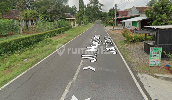 Tanah Kosong Pinggir Jl Raya Mojogedang - Jambangan Kab Karanganyar