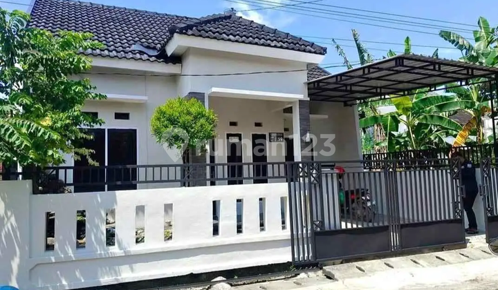 House in Ganesha Utara, Pedurungan Tengah, Semarang 1