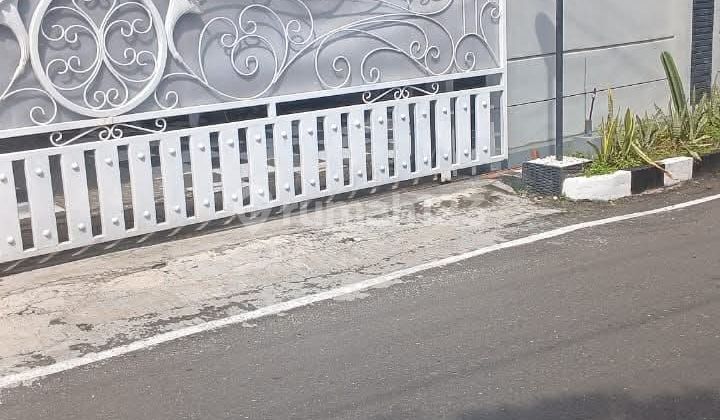 Hook House in Lebdosari 50 M From Jl Abdurrahman Saleh 1