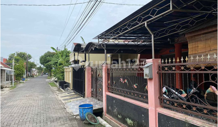 For Sale Hook House on Jl Tlogo Timur Palebon Pedurungan Close to Soekarno Hatta Arterial Road 2
