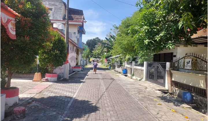 Ruma Dekat Masjid di Jl Kanguru Selatan Gayamsari Semarang 2