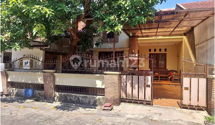 House Near Mosque on South Kangaroo Street, Gayamsari, Semarang House Near Mosque on South Kangaroo Street, Gayamsari, Semarang