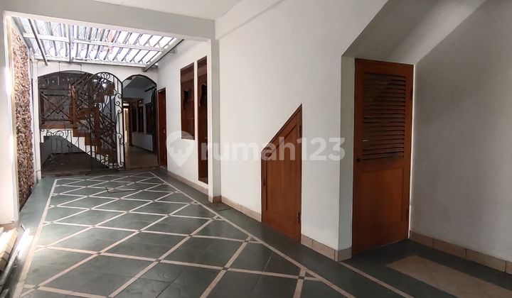 Rumah Ornamen Jati Di Pondok Indraprasta Jl. Brotojoyo, Plombokan 2