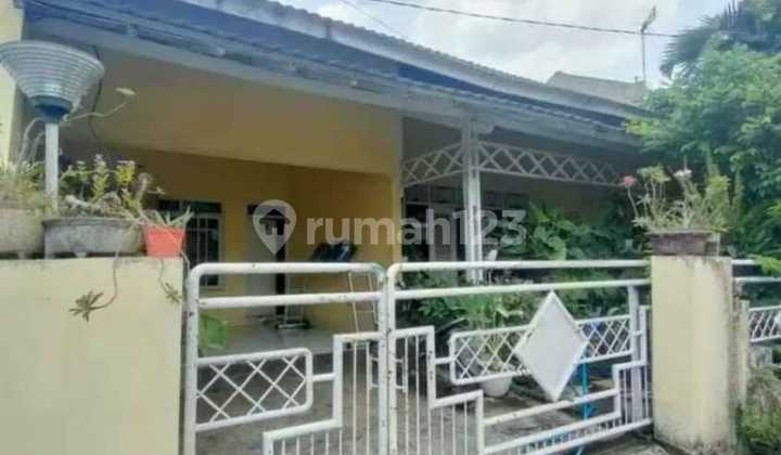 Hook House in West Panda, Palebon, Semarang 1