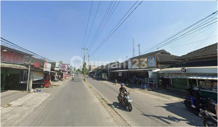 1-story shop house on the side of Jl Pucanggading Raya, Batursari, Mranggen, Demak Regency 2