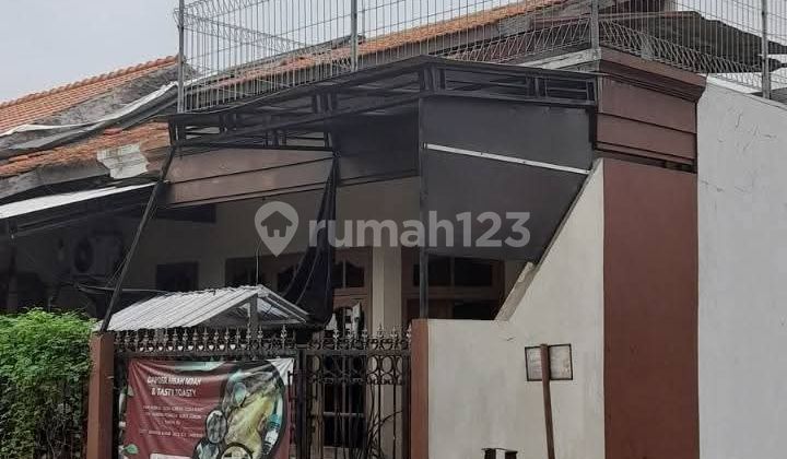 Hook House In Bumi Wanamukti Near Klipang General Hospital 1