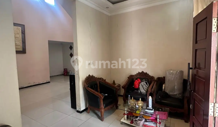 Rumah 2 Lt Posisi Pojok di Villa Mas Banyumanik Dekat Terminal 2