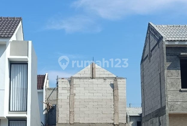 Over Kredit Rumah Strategis Di Perumahan Ritz Coast, Cluster Malibu, Sedati, Sidoarjo 1