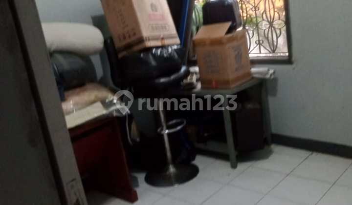 Affordable Boarding House with 190M2 Land Area, 2 Car Access, Flood-Free