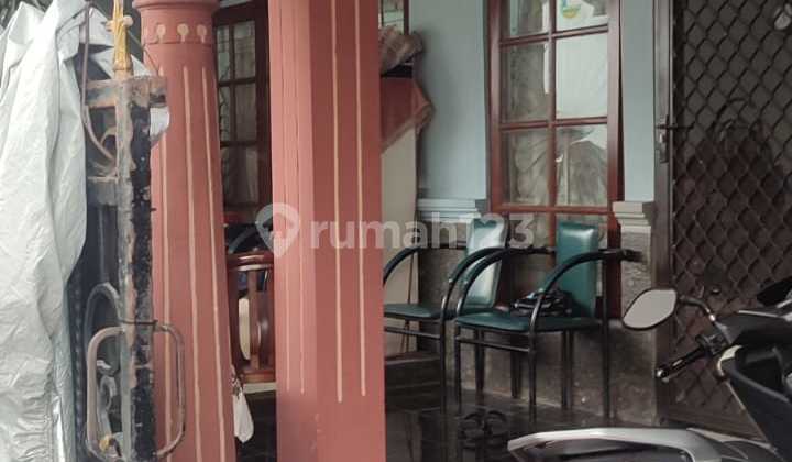 Affordable house in a strategic housing complex in Pasar Minggu