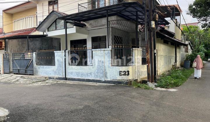 Rumah murah dalam perumahan depan taman dan di hook