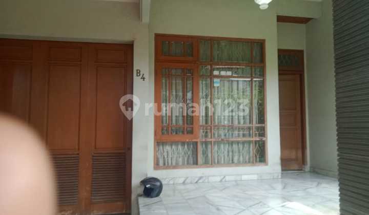 Rumah Sangatmurah Dalam Perumahan Jalan Lebar dengan Tanah yang Luas Rumah Sangatmurah Dalam Perumahan Jalan Lebar dengan Tanah yang Luas
