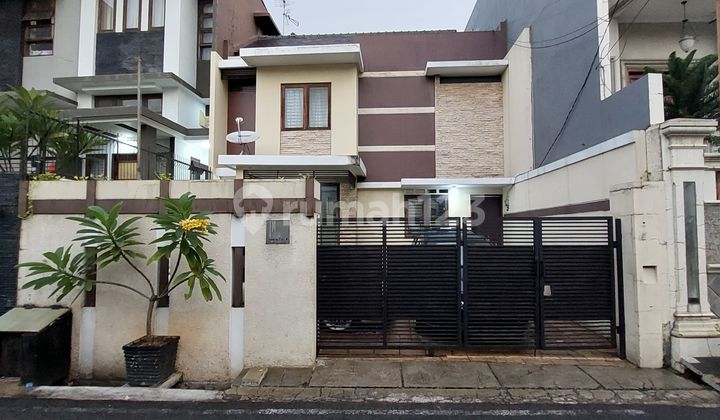 Nice house in the middle of Tebet city Nice house in the middle of Tebet city