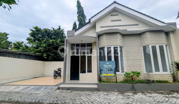 Super Strategic European Cluster House at Zero Point, East Semarang 1