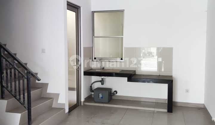 Disewakan Rumah Pik 2 6x12.5 2