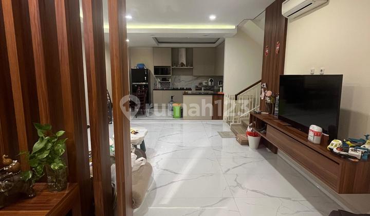 For Rent: Spacious Layar Permai House 8x15 2