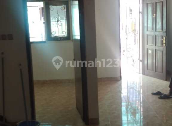 For Rent: Coconut House in Kelapa Gading Molek 2