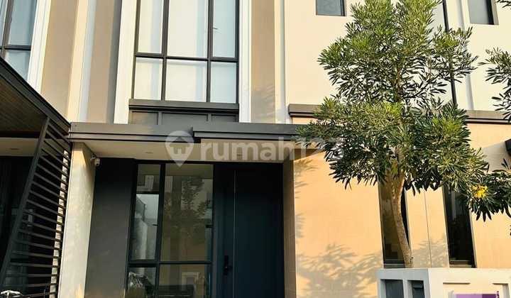 New Semi-Furnished House in Sentarum Cluster Jgc East Jakarta - Minimalist