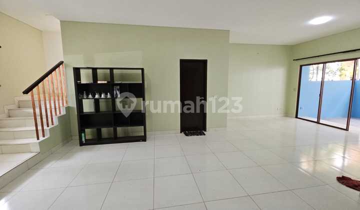 Siap Huni! Rumah 2 Lantai Cassia Jgc - 3+1 KT, Ada Kitchen Set 2