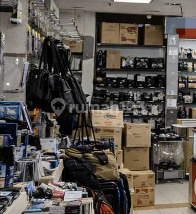 Toko Komersial Lokasi Strategis di Plaza Metro Atom Pasar Baru, Sawah Besar Jakarta Pusat Toko Komersial Lokasi Strategis di Plaza Metro Atom Pasar Baru, Sawah Besar Jakarta Pusat