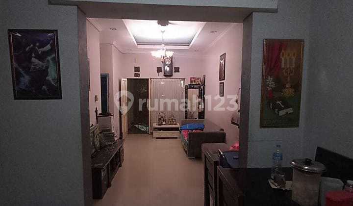 Ready-to-Occupy House in Duta Bumi 2 Harapan Indah Bekasi - 90 m² Land Area, Strategic Location Near Schools 1