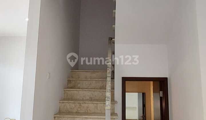 Rumah Golf Island 2 Lantai Ada 4 Ac Ready Untuk Disewa 1