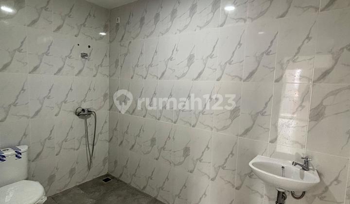 Rumah Tanjung Duren Rapih Siap Huni 3 Lantai 2