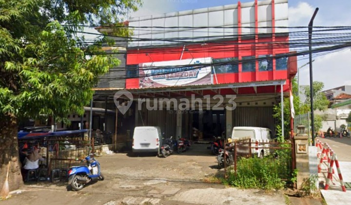 Rent a Large Warehouse 700M2 in the Setiabudi Area, South Jakarta, Dgg01-0573Js