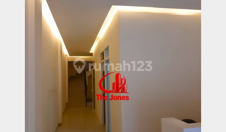Disewakan Ruko 3,5 Lantai Siap Huni Lokasi Strategis Dgg01-0538Js Disewakan Ruko 3,5 Lantai Siap Huni Lokasi Strategis Dgg01-0538Js