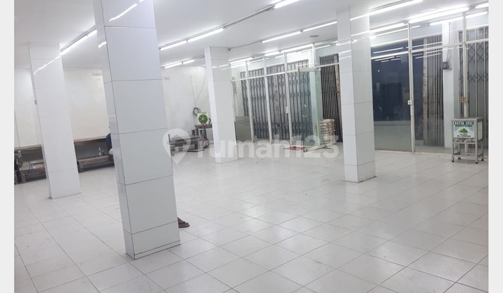 For Rent, Nice Shop House in Jagakarsa Area, South Jakarta