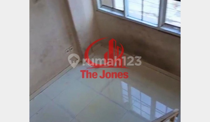 Disewakan Ruko 2 Lantai Bebas Banjir Area Strategis Dgg01-0330Jb