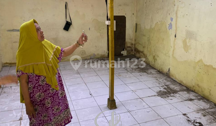 Flood Free, Shop House, 1 Floor, Freehold Title, Grogol Petamburan 2