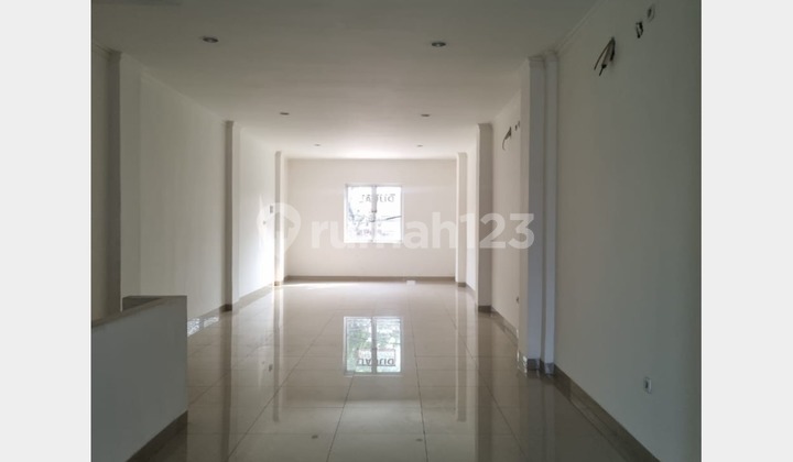 For Sale Fast Shop House SHM Area East Cengkareng, West Jakarta For Sale Fast Shop House SHM Area East Cengkareng, West Jakarta