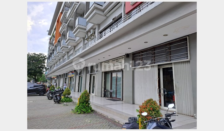 For Rent Fully Furnished Shop House Thamrin Residence, Central Jakarta 2