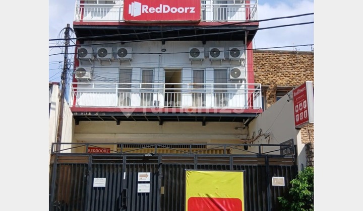 Disewakan Ruko Strategis Kawasan Kemanggisan, Jakarta Barat Disewakan Ruko Strategis Kawasan Kemanggisan, Jakarta Barat