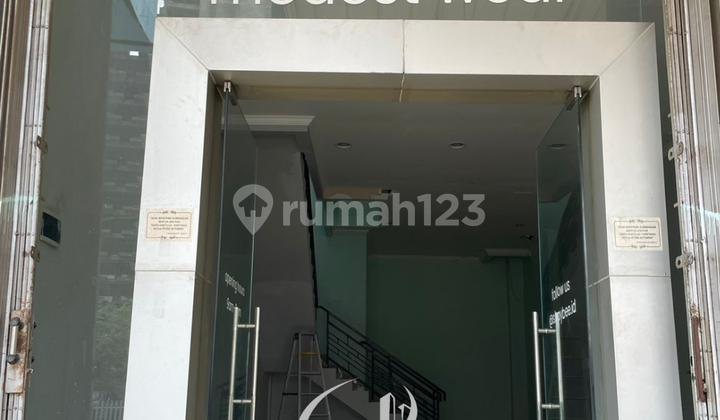 Bebas Banjir, Ruko, 4 Lantai, HGB, di Palmerah