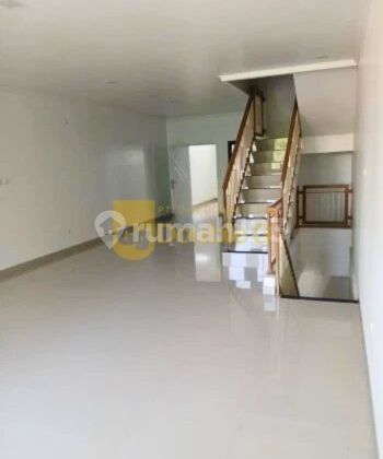 For Rent: Strategic Shop House in Mampang Prapatan, South Jakarta For Rent: Strategic Shop House in Mampang Prapatan, South Jakarta