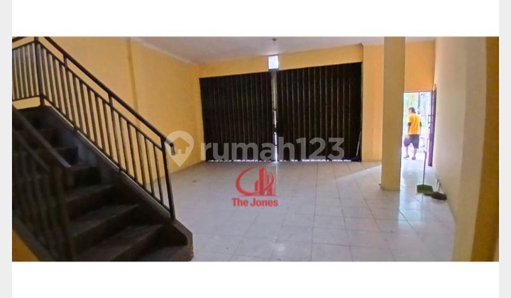 For Rent Shop House in Lenteng Agung Area, Strategic Location Dgg01-0390Js 2