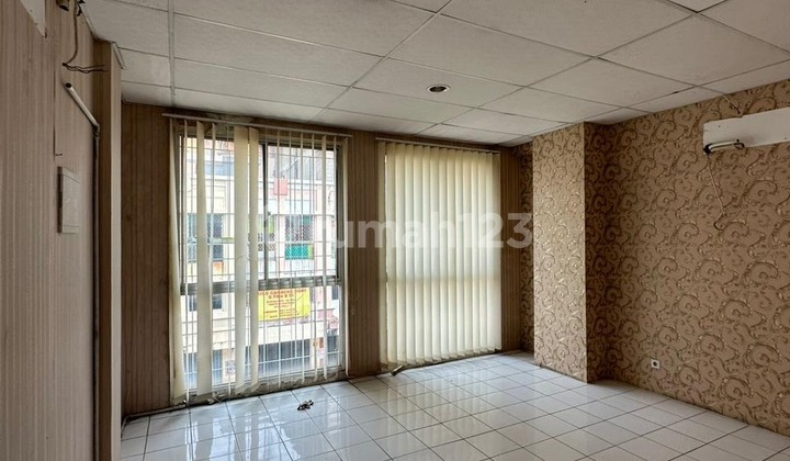 Dijual Ruko Kawasan Padat Cempaka Mas, Jakarta Pusat Dijual Ruko Kawasan Padat Cempaka Mas, Jakarta Pusat