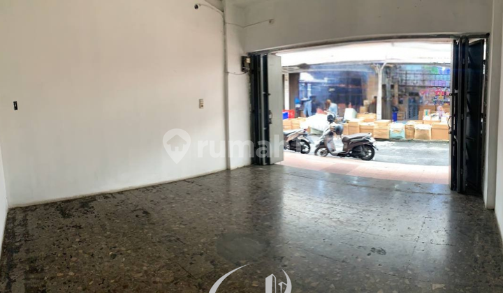 Bebas Banjir Ruko, 1 Lantai, Dekat Perbelanjaan, Siap Huni