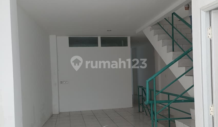 Flood-Free, Shop House, 4 Floors, Freehold Certificate, Move-In Ready 2