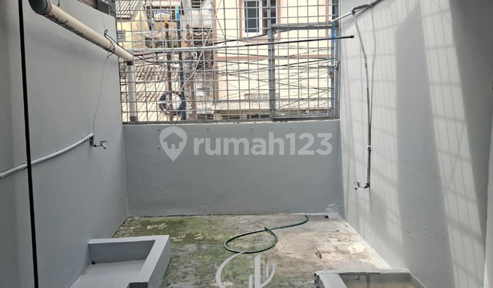 Ready to Occupy, Shop House, 2 Floors, Freehold Certificate, in Tambora Ready to Occupy, Shop House, 2 Floors, Freehold Certificate, in Tambora