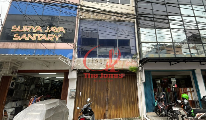 Bebas Banjir, Ruko di Pinangsia, 4 Lantai, HGB, Siap Huni