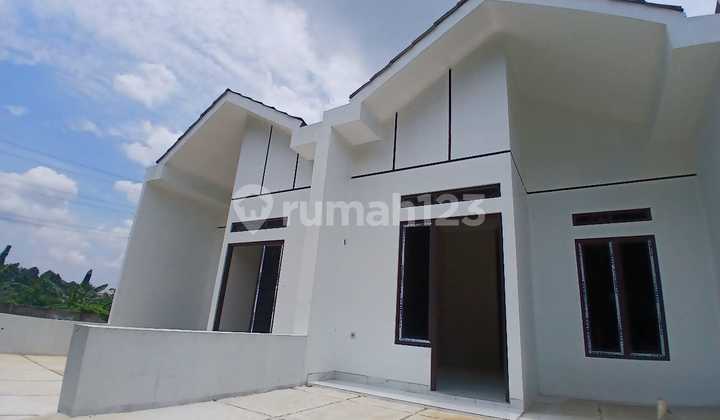 For Rent Nice Unfurnished House Pedurenan, Bekasi