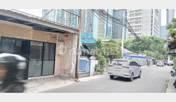 For Rent: Strategic Location Shop House in Setibudi Area, South Jakarta For Rent: Strategic Location Shop House in Setibudi Area, South Jakarta