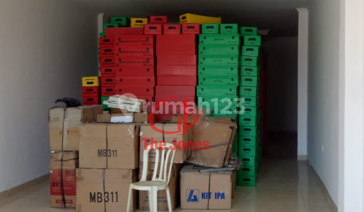 Flood-Free, Shophouse, 4 Floors, SHM (Certificate of Ownership), Near City Park, Ready to Occupy 2