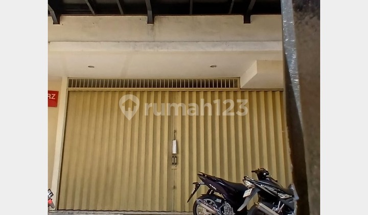 For Rent Strategic Shop House Area Kemanggisan, West Jakarta 2