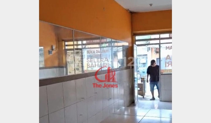 For Rent Ready-to-Occupy Kiosk Manggarai Area, South Jakarta Dgg01-0393Js 2